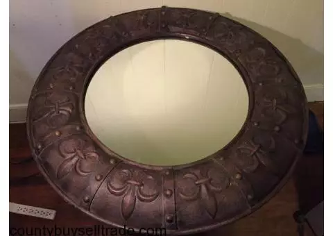 32" diameter Wall Mirror